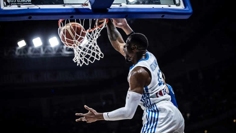 Αντετοκούνμπο: «Βάλτε τα παιδιά να παίξουν, γιατί χρειαζόμαστε σπόρους»