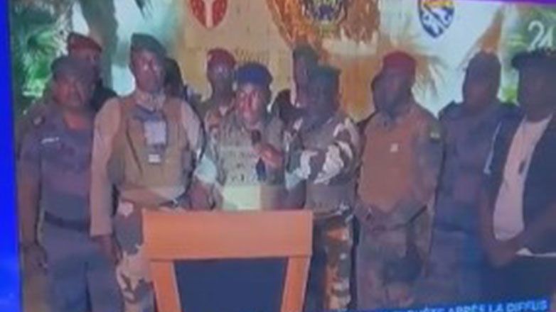 Γκαμπόν: Ο στρατηγός Γκεμά θα ορκιστεί «μεταβατικός πρόεδρος» την Δευτέρα