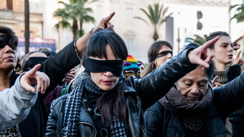 Οι βιασμοί, πολιτικό θέμα στην Ιταλία