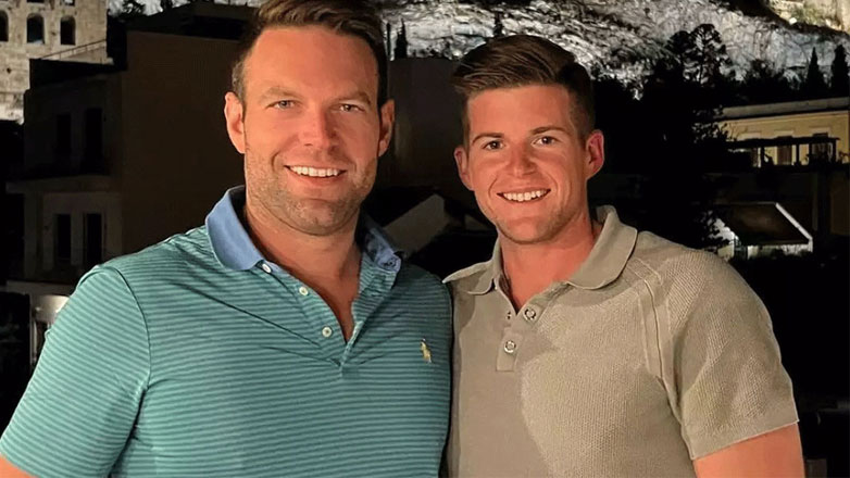 Στέφανος Κασσελάκης: «Αδελφές και παλικάρια γίναμε μαλλιά κουβάρια» – Τι απαντά στο ομοφοβικό μήνυμα που έλαβε