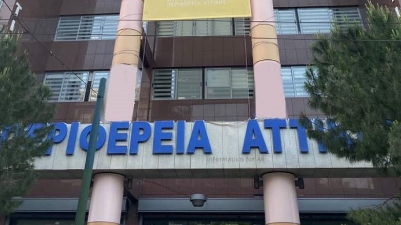 Ενισχύεται η οδική ασφάλεια στη Δυτική Αττική με την αντικατάσταση όλων των φαναριών στις οδικές αρτηρίες