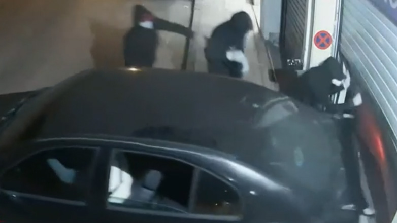 Κινηματογραφική διάρρηξη καταστήματος στους Αμπελόκηπους