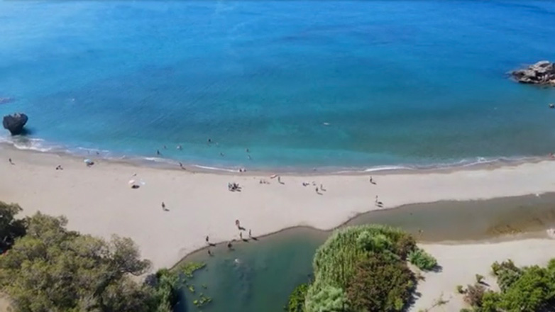 Πρέβελη: Η εξωτική παραλία που κέρδισε τον θαυμασμό χιλιάδων επισκεπτών