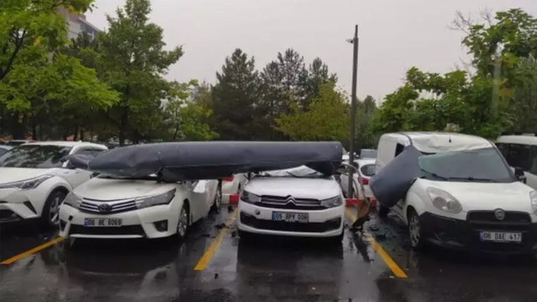 Δεξαμενή καυσίμου από τουρκικό μαχητικό F-4 έπεσε σε πάρκινγκ στην Άγκυρα