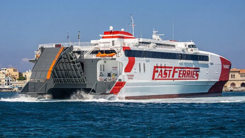 Πλοίο επέστρεψε στο λιμάνι της Πάρου γιατί ο επιβάτης ξέχασε το παιδί του στην προβλήτα