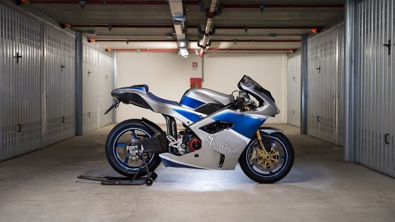 Βιβλίο για την Mondial Piega από έναν Έλληνα