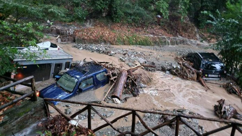 Βόλος SOS: Έτοιμος να υπερχειλίσει ο χείμαρρος Κραυσίδωνας