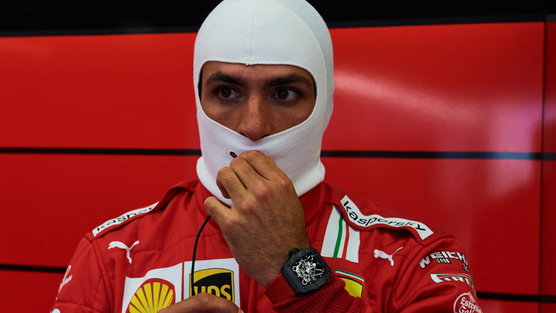 Παλληκάρι ο Carlos Sainz κυνήγησε τους ληστές του ρολογιού του (αξίας 300.000 ευρώ) και το πήρε πίσω