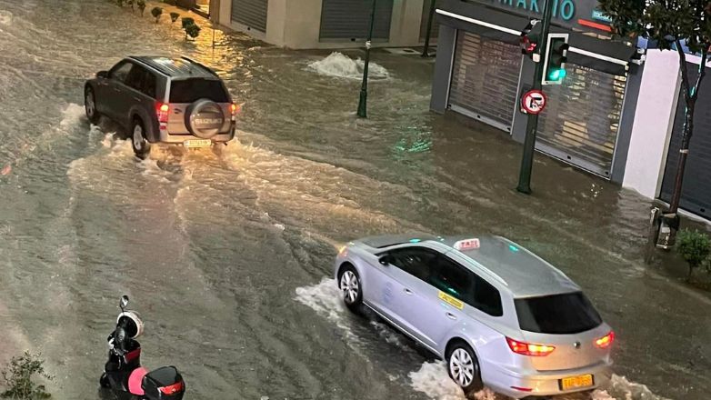 Κακοκαιρία Daniel: Σε ποιες περιοχές σε Μαγνησία και Λάρισα έχει απαγορευτεί η κυκλοφορία