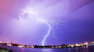 Πλημμύρισαν σπίτια και καταστήματα στα παράλια του Δήμου Αγιάς