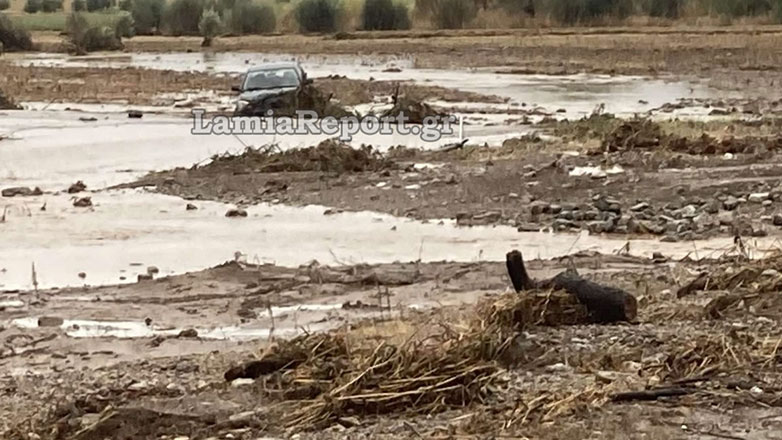 Κακοκαιρία Daniel: Πλημμυρισμένα χωριά στα όρια της Φθιώτιδας με την Καρδίτσα