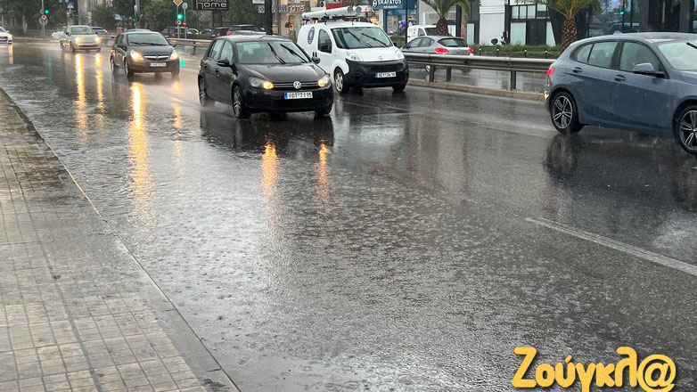 Κακοκαιρία Daniel: Άρχισε η βροχόπτωση στην Αττική – Προβλήματα σε κεντρικούς οδικούς άξονες