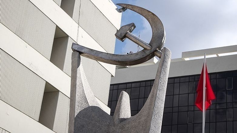 Ανακοίνωση του ΚΚΕ για το έγκλημα στο λιμάνι του Πειραιά