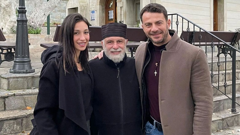 Γιώργος Αγγελόπουλος – Δήμητρα Βαμβακούση: Θα τους παντρέψει ο παπάς που τους γνώρισε!