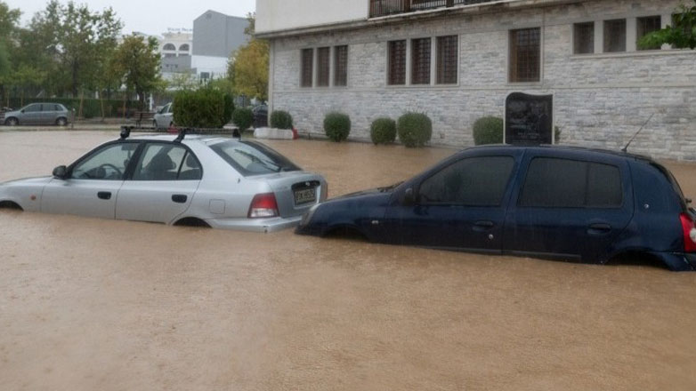 Αγνοούμενος κτηνοτρόφος στο Δομοκό – Φουσκώνει απειλητικά ο Σπερχειός