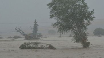 Λάρισα: Διακόπηκε η κυκλοφορία στην ΠΑΘΕ στο ύψος της Νίκαιας λόγω κακοκαιρίας