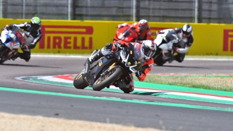 Οδηγούμε Pirelli DIABLO™ Supercorsa V4 SC στην Ίμολα