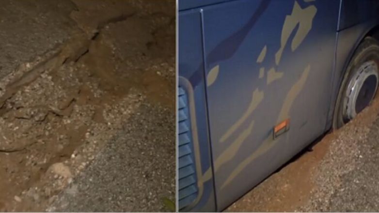 Κακοκαιρία Daniel: Καθίζηση δρόμου στο Μοσχάτο – Εγκλωβισμένα λεωφορείο και ΙΧ