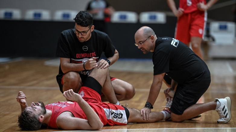 Μπάσκετ: Δεν ολοκληρώθηκε το φιλικό Προμηθέας-Ολυμπιακός, λόγω τραυματισμών των Πίτερς, Πάπας