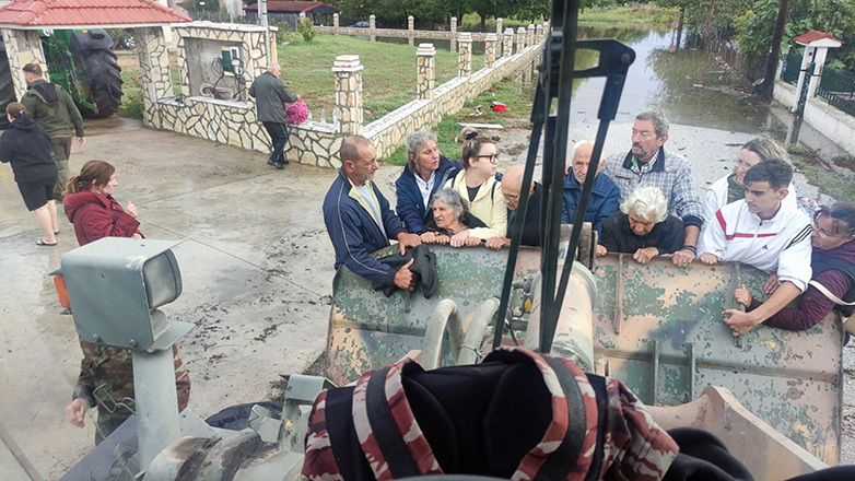 Στην Καρδίτσα ο στρατός για τον απεγκλωβισμό κατοίκων