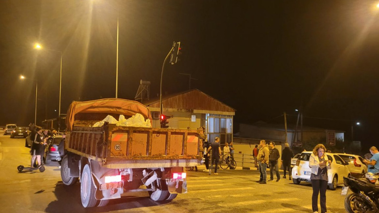 Λάρισα: Μεταμεσονύχτια σύσκεψη στην Πυροσβεστική Υπηρεσία για τον Πηνειό