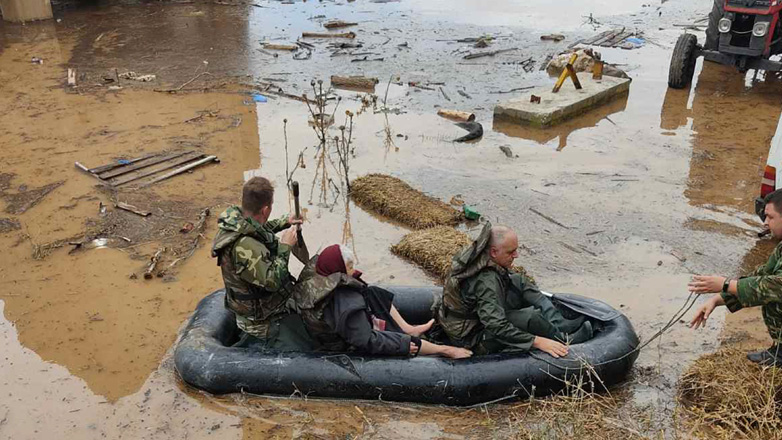 Στους 1.158 οι διασωθέντες πολίτες από τις Ένοπλες Δυνάμεις από την πληγείσα Θεσσαλία