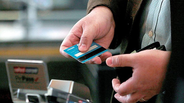 Συνελήφθη 50χρονος για απάτες με προπληρωμένες κάρτες