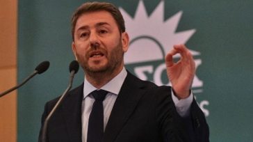 Ανδρουλάκης: «Οι ευθύνες της κυβέρνησης και της Περιφέρειας είναι πολύ μεγάλες – Κίνδυνος να μετατραπεί η Θεσσαλία σε μια “υγειονομική βόμβα”»