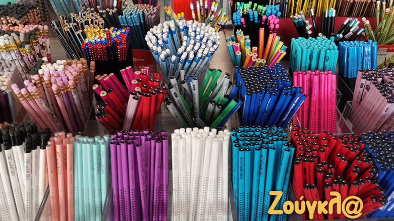 Έρευνα της «Ζούγκλας» στα συνοικιακά βιβλιοπωλεία: Επικοινωνιακό τρικ το καλάθι των σχολικών – Ευνοεί τα μεγάλα καταστήματα