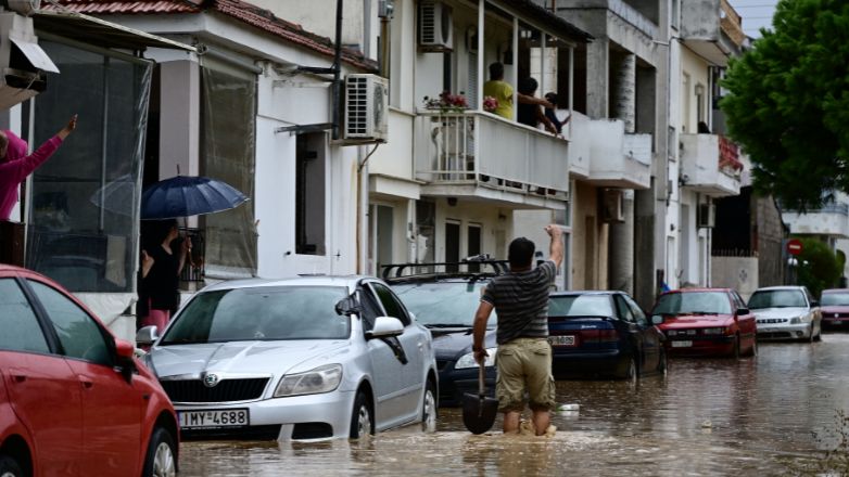 Πλιάτσικο σε πλημμυρισμένα σπίτια στον Βόλο: Συνελήφθησαν δύο άνδρες που έκλεψαν κουζίνα και ψυγείο