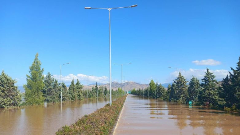 Υποχωρούν σταδιακά τα νερά στην Αθηνών-Θεσσαλονίκης
