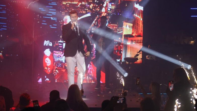 Xρήστος Χολίδης: Sold out διήμερο πρεμιέρας στο Bodega με Θέλξη-Βασιλάκο