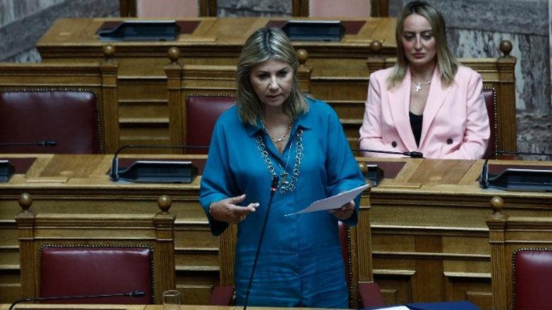 Μακρή: Κανένα σχολείο δεν θα ανοίξει στη Θεσσαλία αν δεν υπάρχει πλήρης ασφάλεια, και υγειονομική, για μαθητές και εκπαιδευτικούς