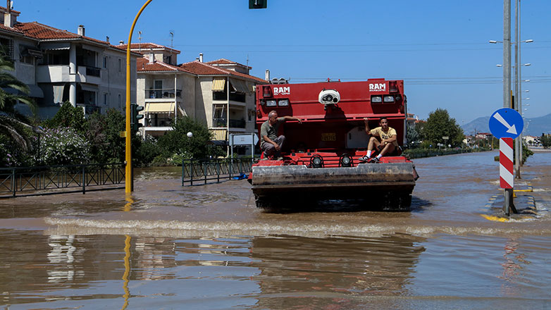 Λάρισα: Συνεχίζεται η προσπάθεια για την αντιμετώπιση των προβλημάτων της πλημμύρας