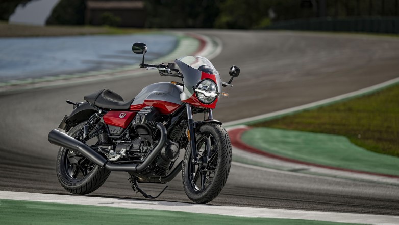 Νέα Moto Guzzi V7 Stone Corsa