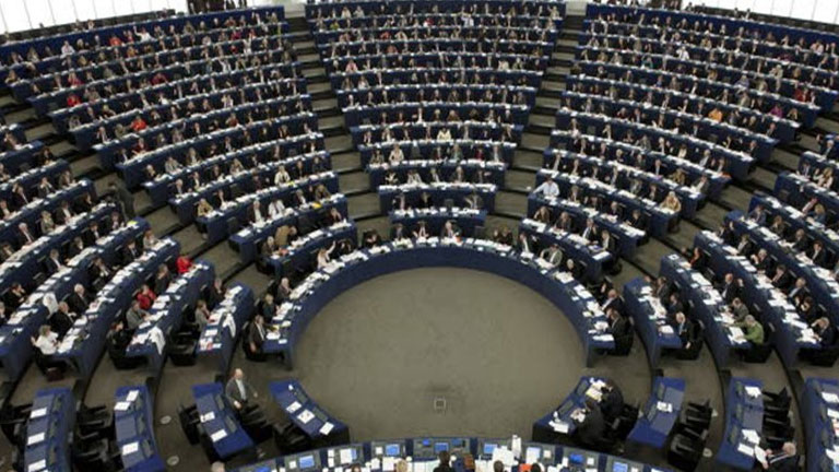 Κατά 15 έδρες θα αυξηθεί το νέο Ευρωκοινοβούλιο που θα προκύψει από τις ευρωεκλογές του 2024
