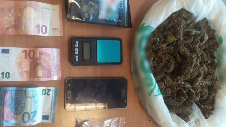 Τους… τσάκωσαν πάνω στο αλισβερίσι των ναρκωτικών