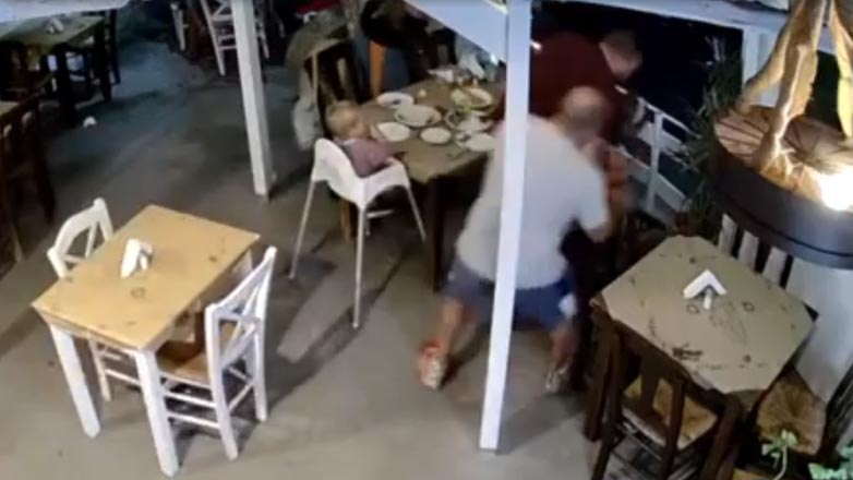 Κρήτη: Με τη μέθοδο Heimlich εστιάτορας έσωσε κοριτσάκι