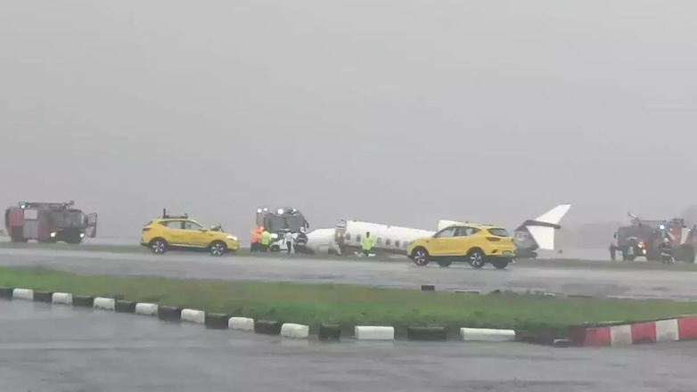 Ινδία: Συντριβή ιδιωτικού τζετ κατά την προσγείωσή του στο αεροδρόμιο της Μουμπάι