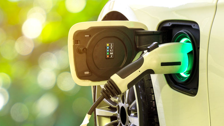 Σε ποια χώρα θα πληρώνουν ετήσιο φόρο τα ηλεκτρικά οχήματα για να ισοφαριστεί η χασούρα από το φόρο βενζίνης;