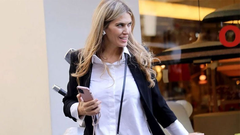 Η Εύα Καϊλη στην πρώτη δημόσια εμφάνιση μετά την αποφυλάκισή της