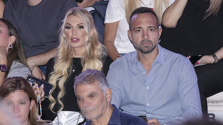 Κωνσταντίνα Σπυροπούλου: Στη συναυλία του Ρέμου στο Ηρώδειο με τον σύζυγό της, Βασίλη Σταθοκωστόπουλο