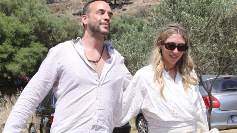 Πάνος Μουζουράκης – Μαριλού Κόζαρη: Η φωτογραφία από τον τοκετό