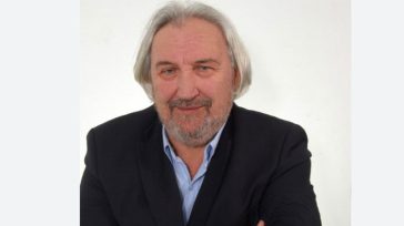 Θωμάς Μπακαλάκος: Αναφορά στη Θεσσαλία