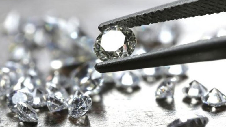 Οι G7 θα απαγορεύσουν τα ρωσικά διαμάντια τις επόμενες εβδομάδες