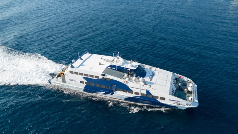 Η SEAJETS συγχαίρει το πλήρωμα του “SUPER JET” για τη διάσωση στο λιμάνι της Μήλου