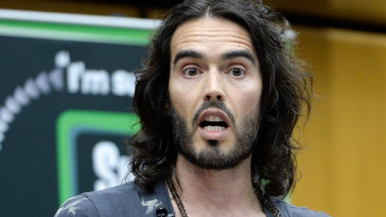 Ράσελ Μπραντ: Κατηγορείται για βιασμό και σεξουαλικές επιθέσεις από τέσσερις γυναίκες