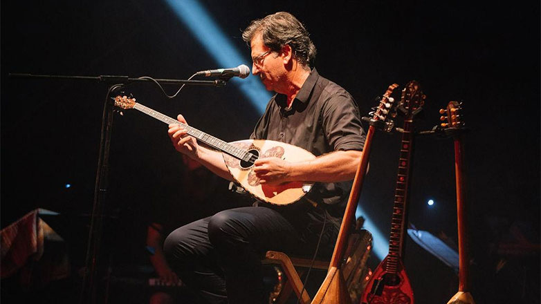 Θανάσης Παπακωνσταντίνου: Και τρίτη συναυλία στο Θέατρο Βράχων