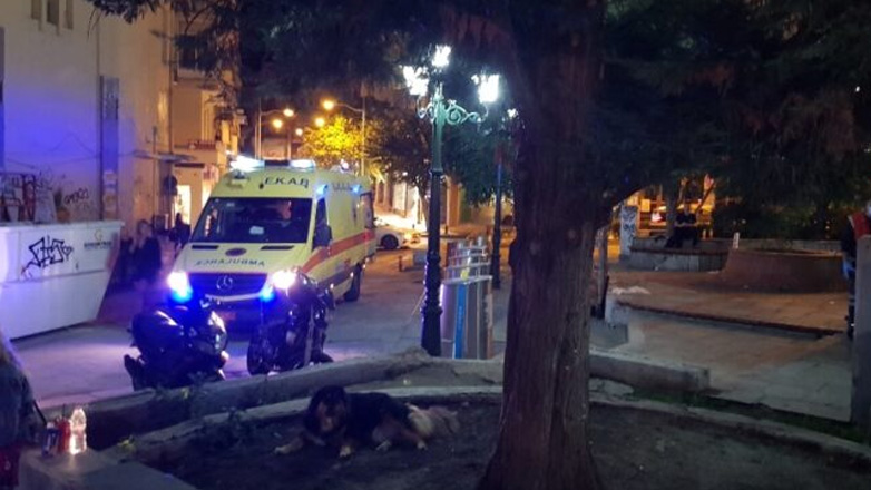 Μαχαίρωσαν νεαρό στο κέντρο της Κοζάνης