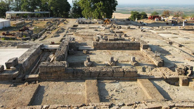 Αποδίδεται στο κοινό το ανάκτορο του Φιλίππου Β΄ στις Αιγές Αποδίδεται στο κοινό το ανάκτορο του Φιλίππου Β΄ στις Αιγές